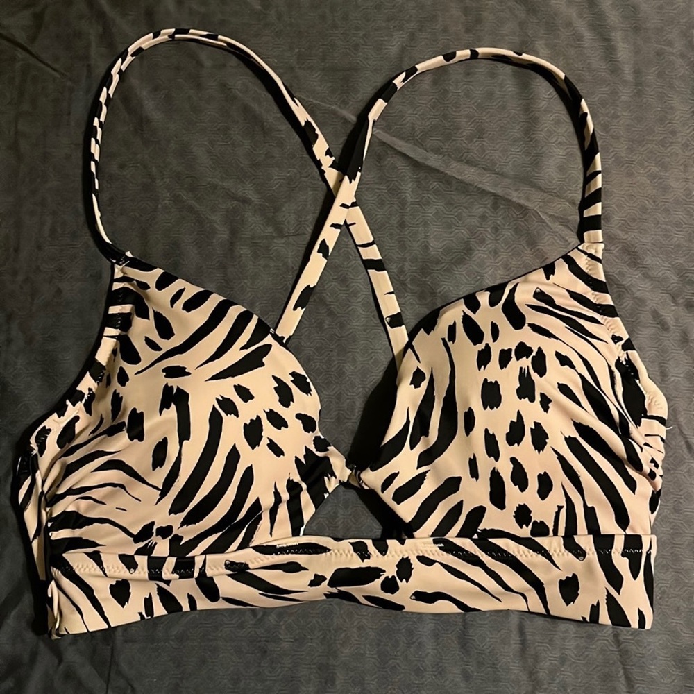 Shade & Shore Women's Longline Cut Out Beige Animal Print Bikini Top, Size 34B